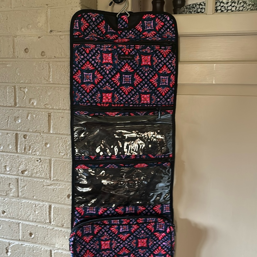 Vera Bradley Organizer in Mosaic Pattern